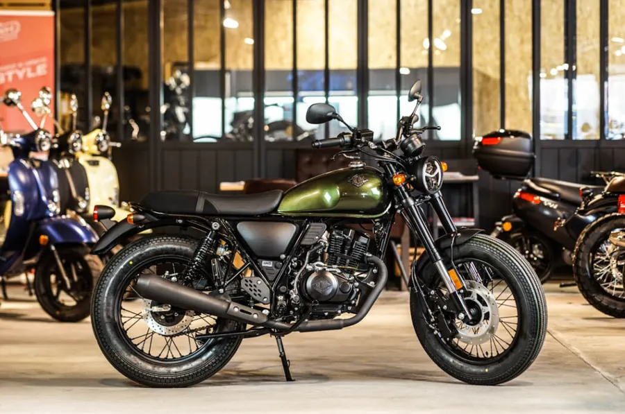 Motos Archive Motorcycle dans un showroom